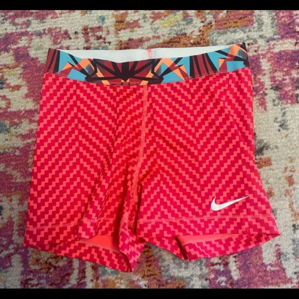 Nike pro